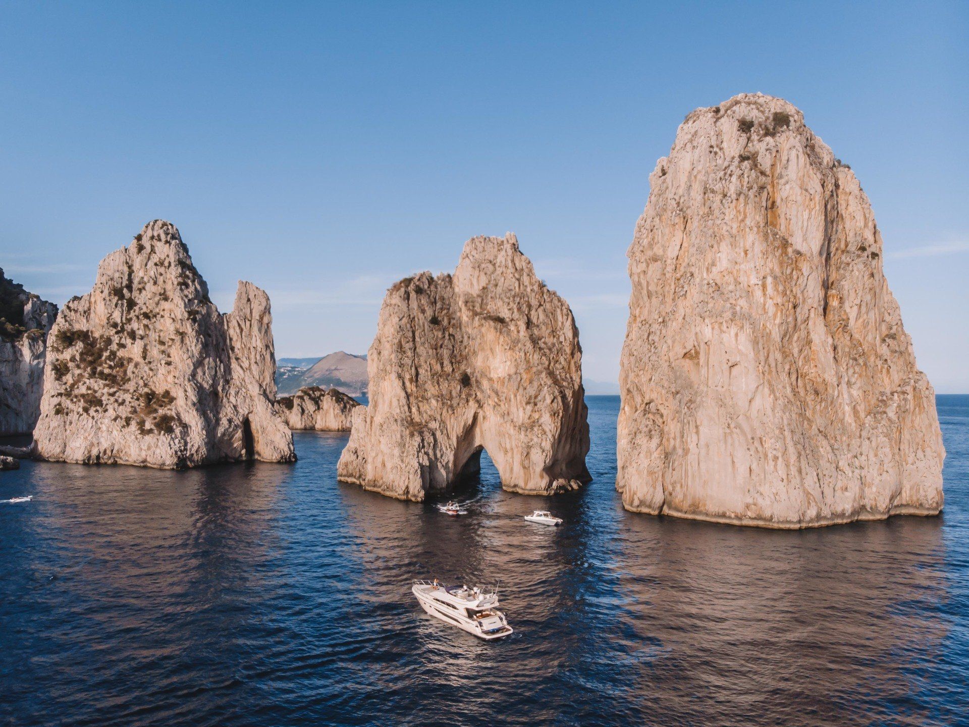 eva kant yacht, riva dolcevita 72 capri