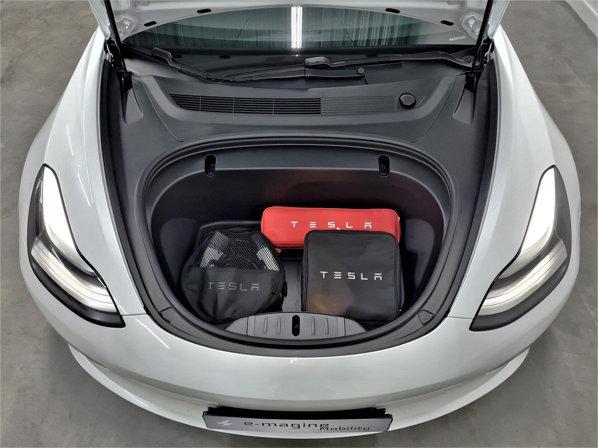 Tesla Model 3 Performance