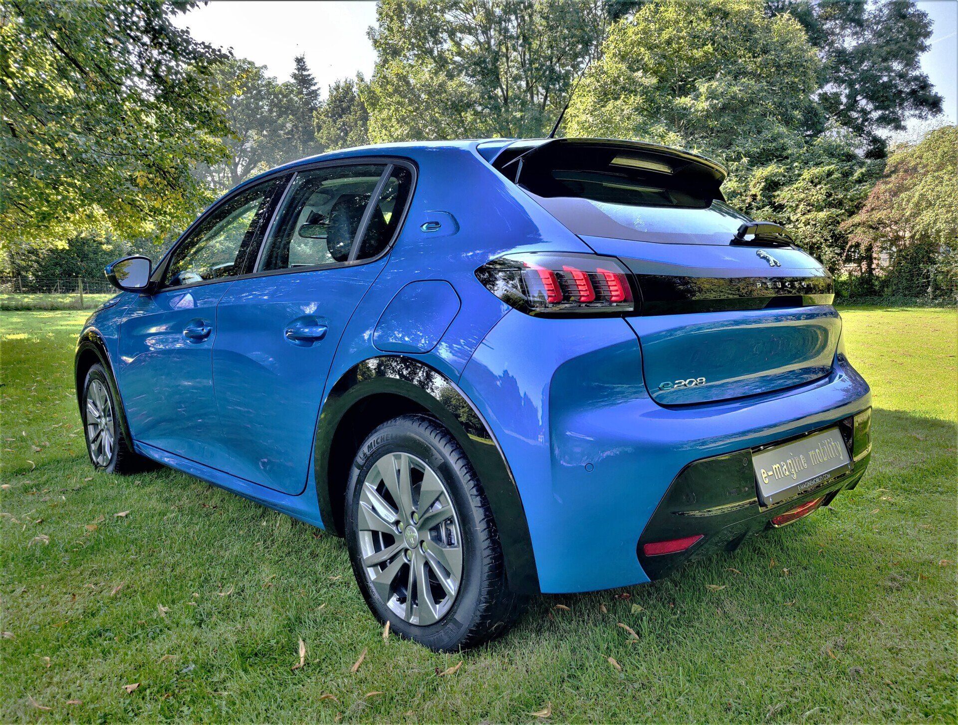 Peugeot e-208 exterieur