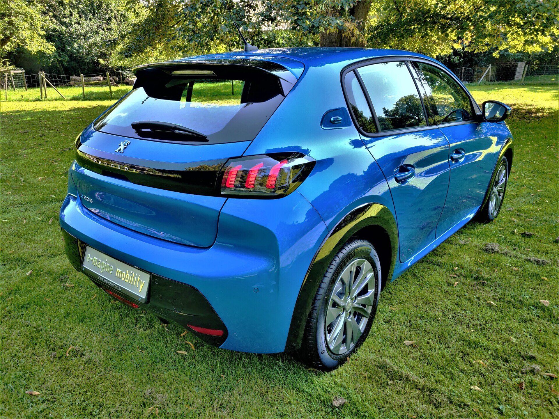 Peugeot e-208 exterieur