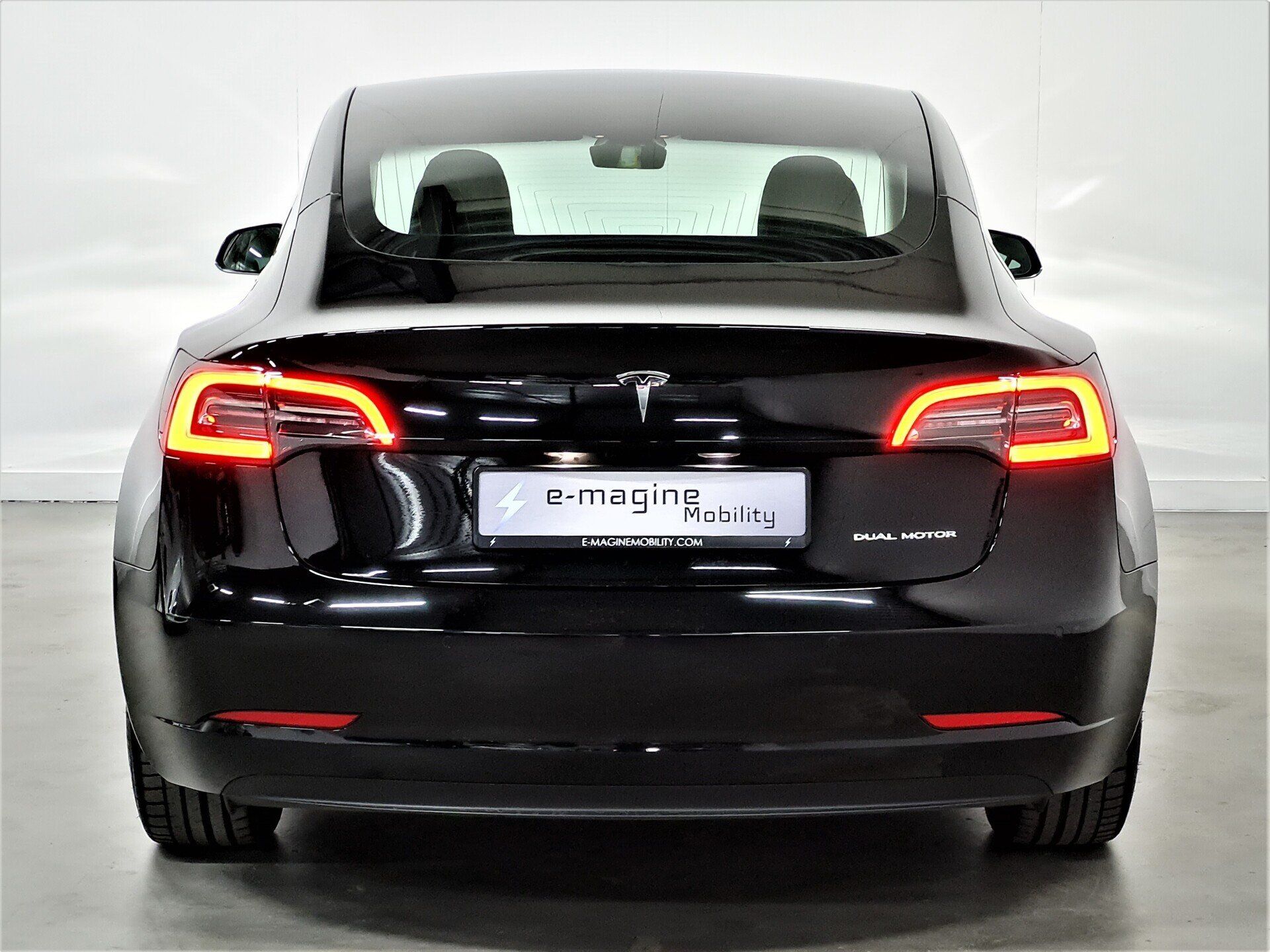 Tesla Model 3 Long Range Dual Motor AWD