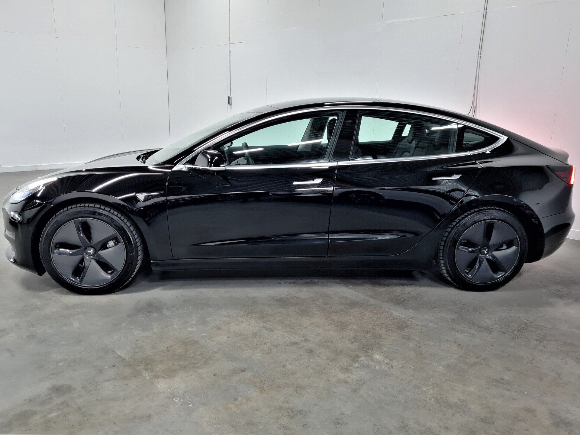 Tesla Model 3 Long Range Dual Motor AWD