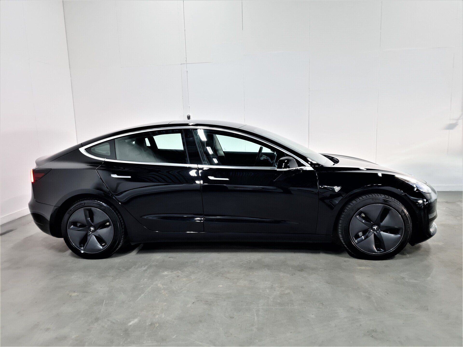 Tesla Model 3 Long Range Dual Motor AWD