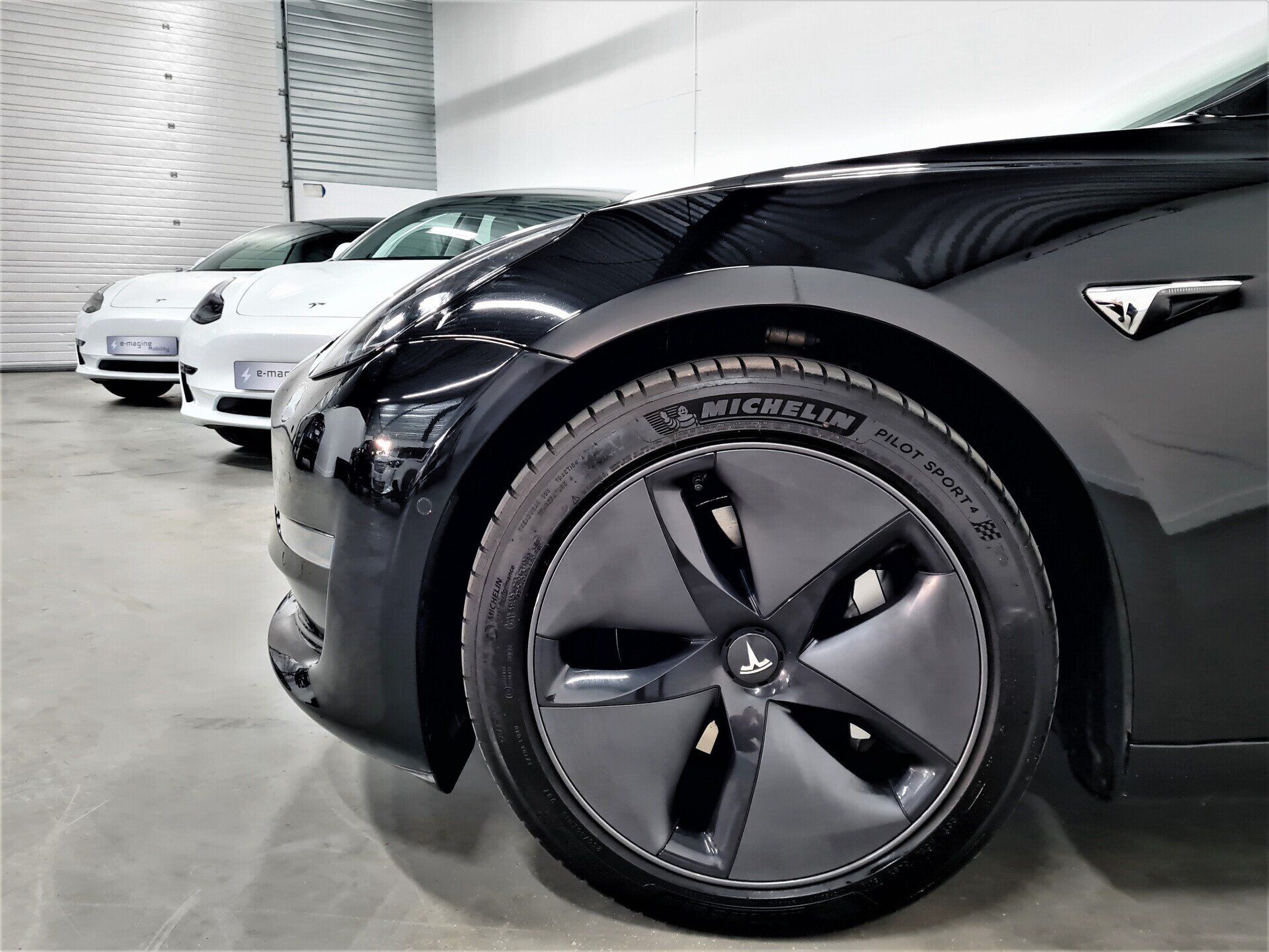 Tesla Model 3 Long Range Dual Motor AWD