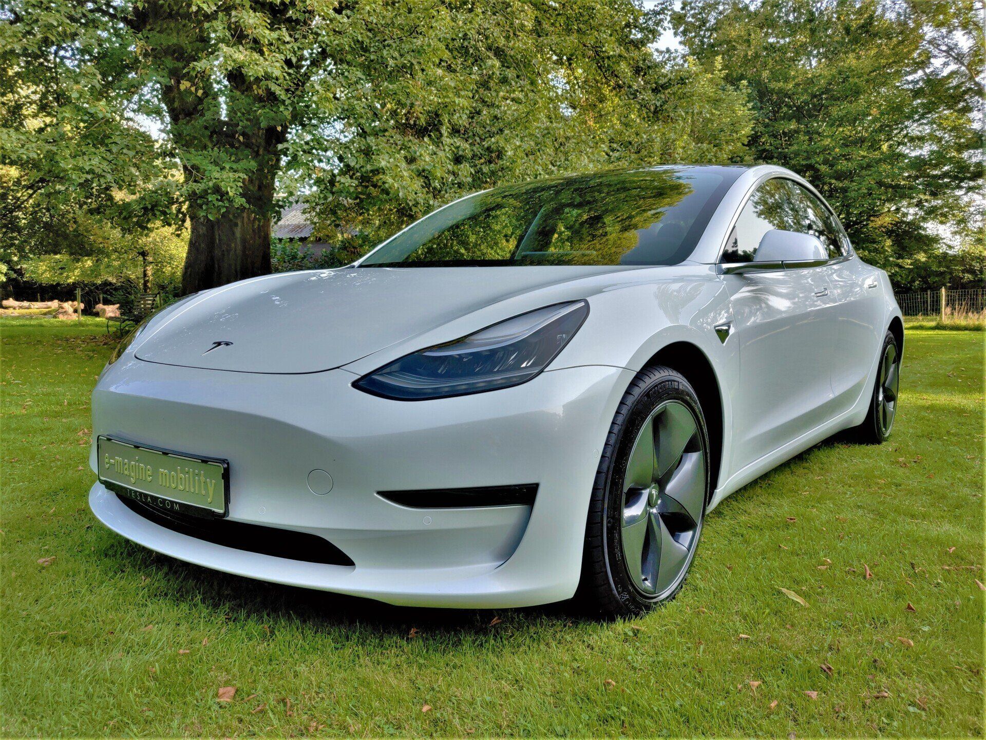 Tesla Model 3 exterieur