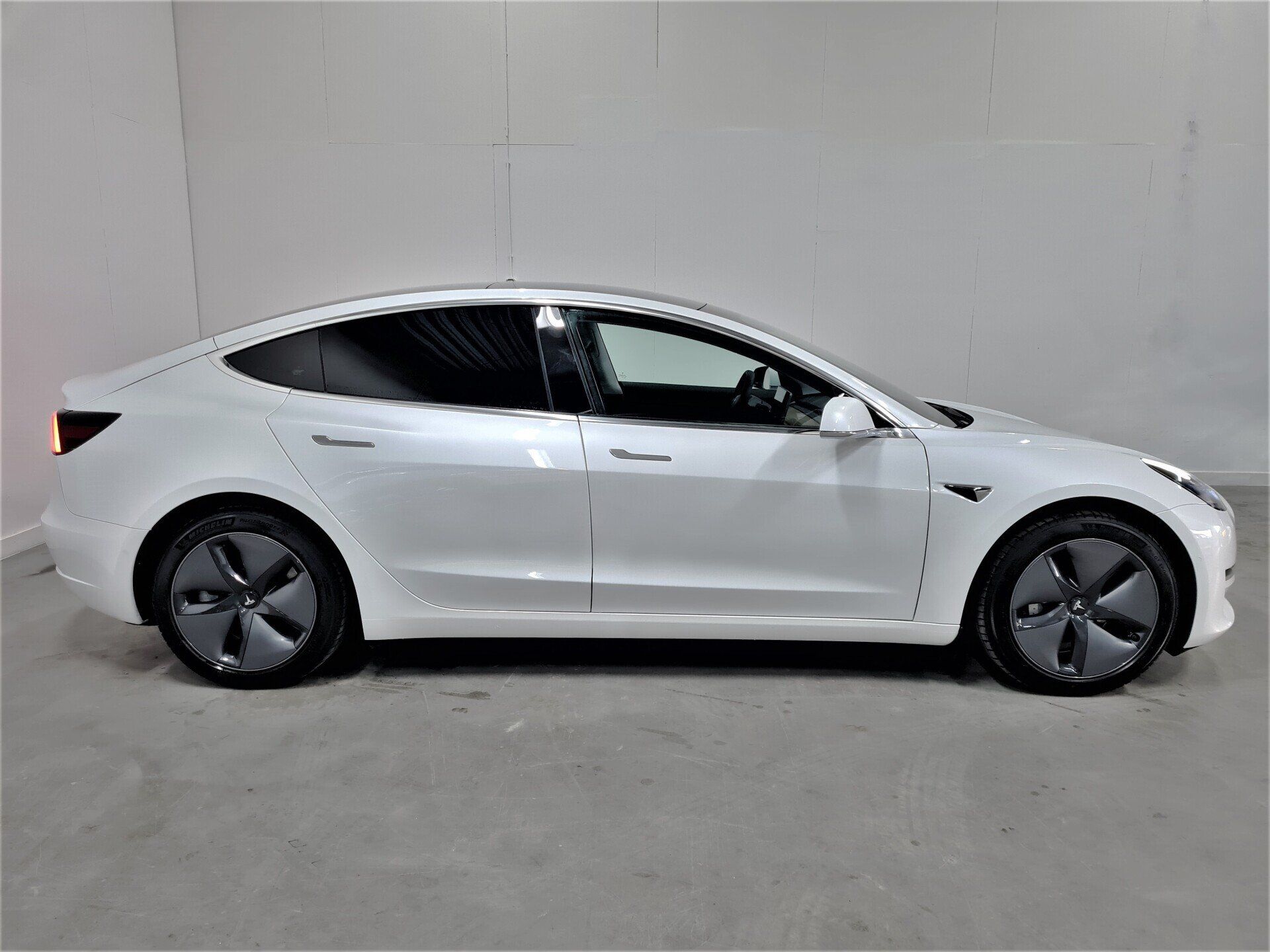 Tesla Model 3 Long Range Dual Motor