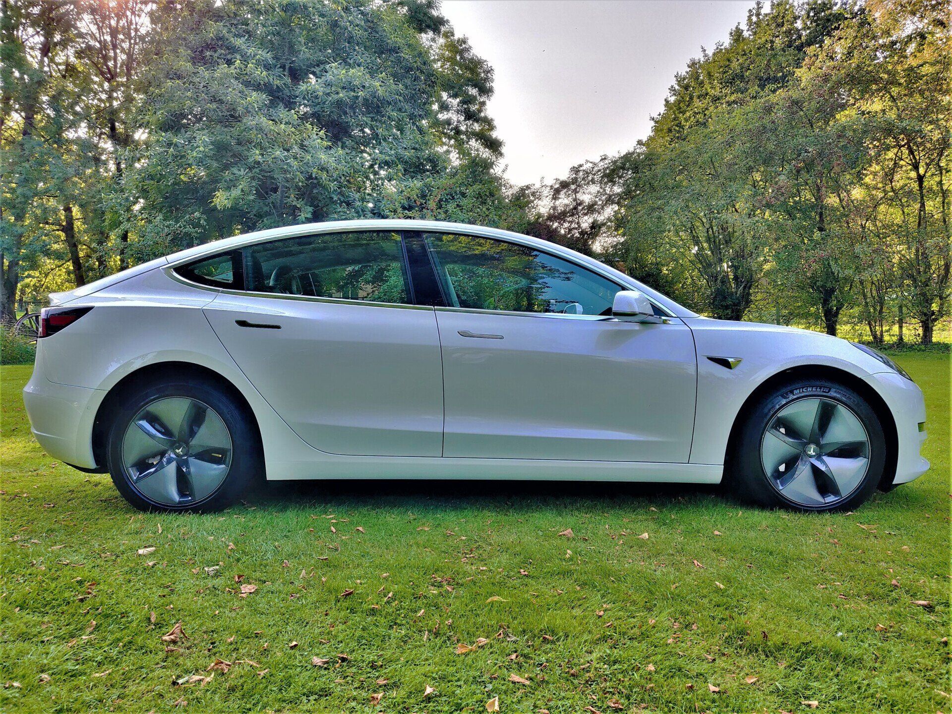 Tesla Model 3 exterieur