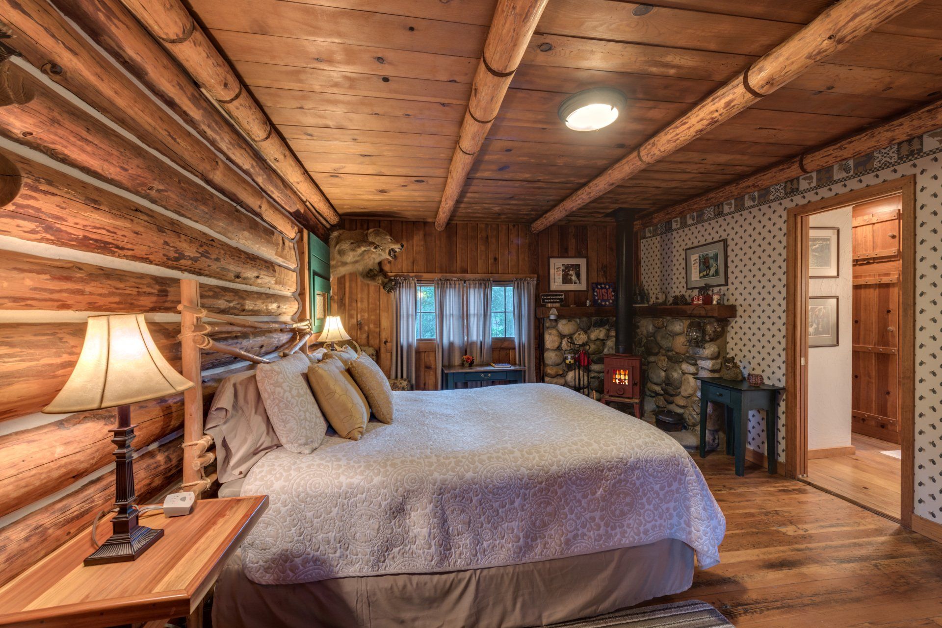 Queen Bed in Louie's Cabin