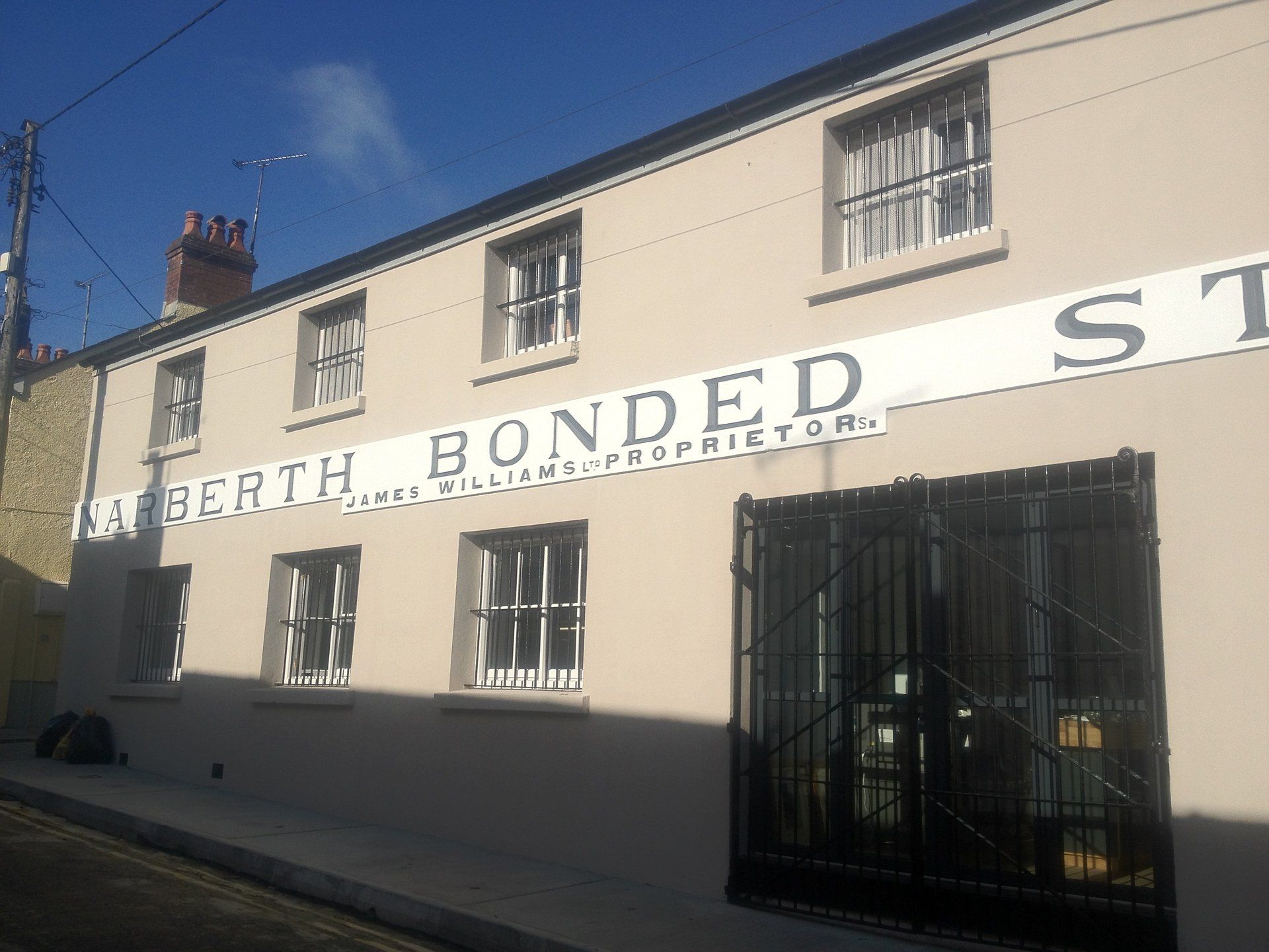 Commercial building projects