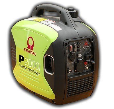 Generatore inverter portatile Pramac P2000i verde e nero.