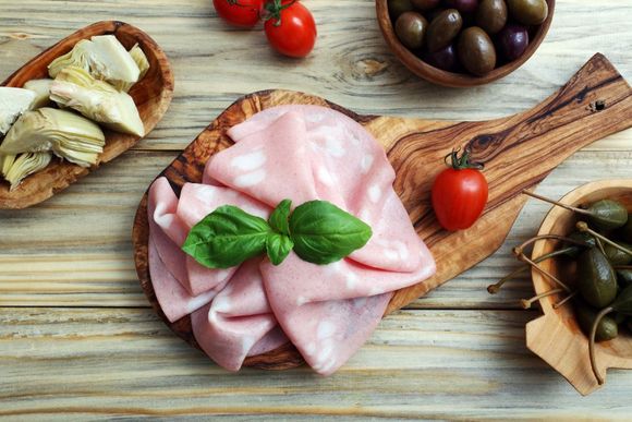 tagliere di prodotti emiliani
