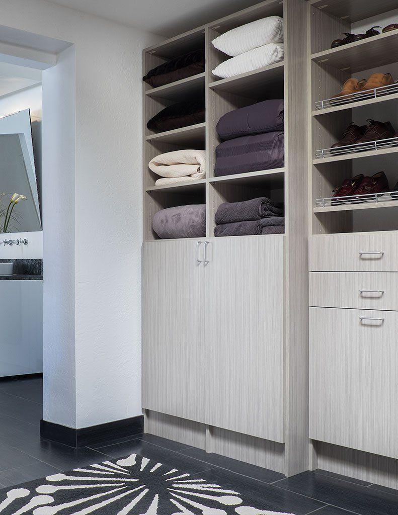 Custom closet shelving