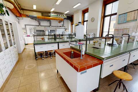 Chemical laboratory 4