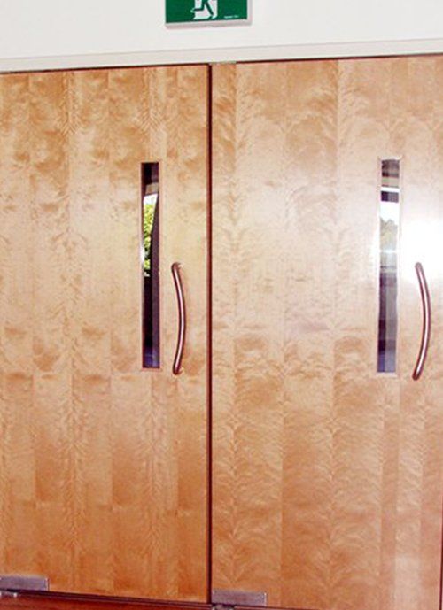 COMM-SLIDER-500-Curly-Birch — Door Specialist in Wauchope, NSW