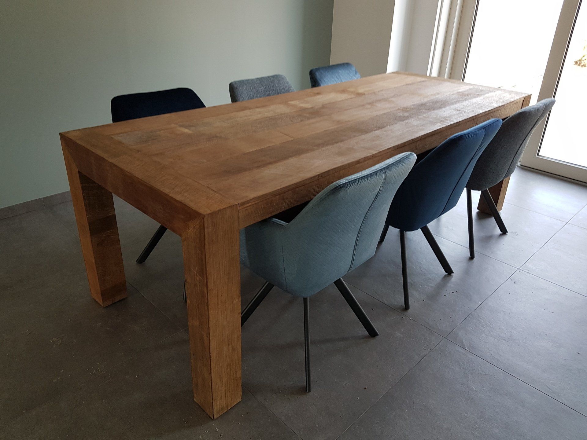 Rechthoekige eettafel met kolom poot hout