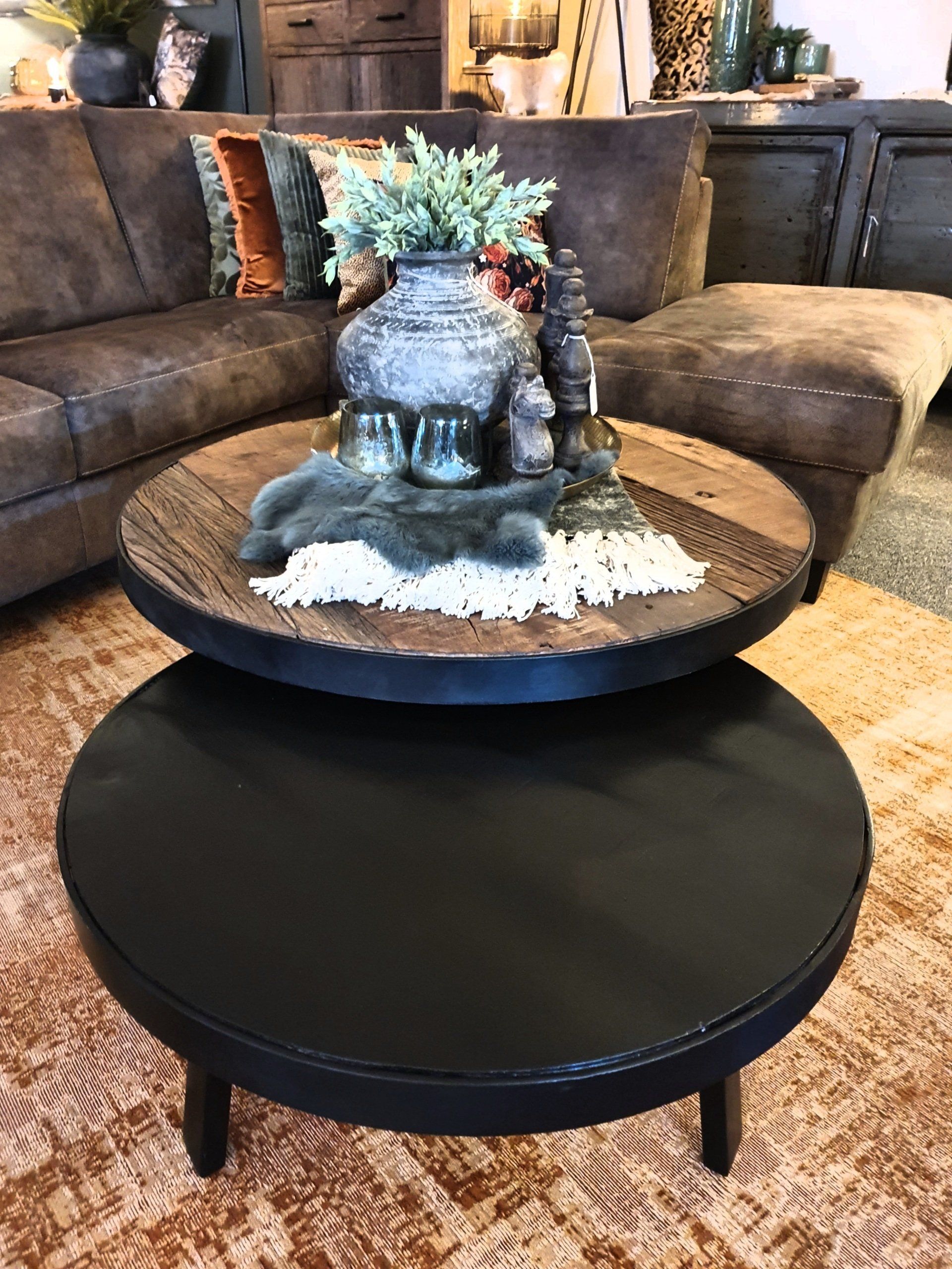 Ronde salontafel set blad bielzen hout en zwart hout, frame en poot zwart metaal
