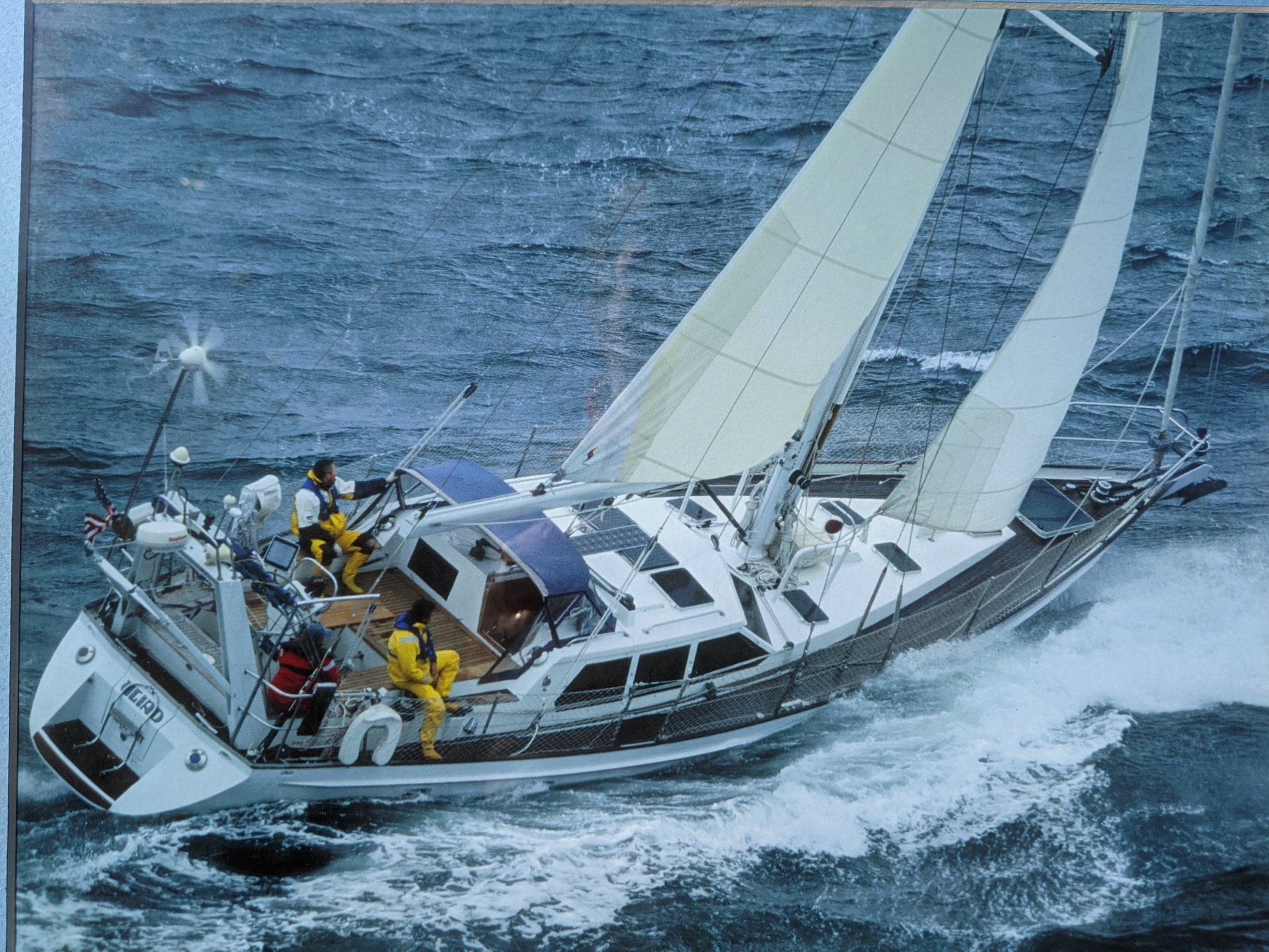 Kanter51 Empacher design - uliad.com - Burgess family cruising aluminum cutter 