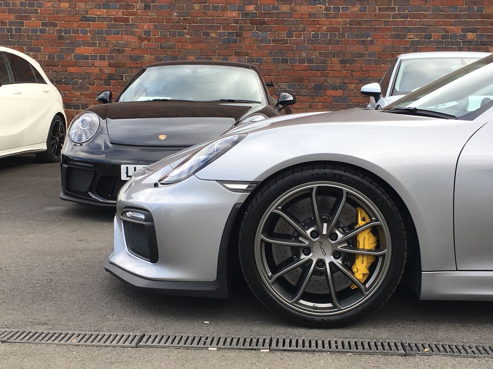 Porsche repairs 
