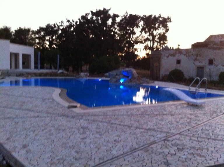 Piscina all'ombra