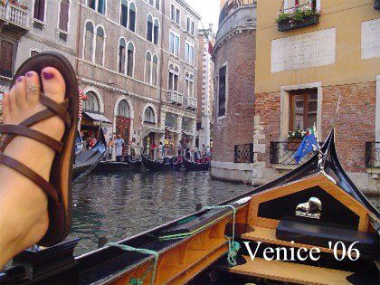 handmade leather sandals in Venice