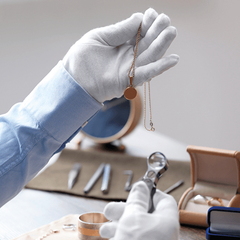 Image of jewellery repairs