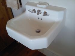 image-27645-wall sink.jpg?1433015692652