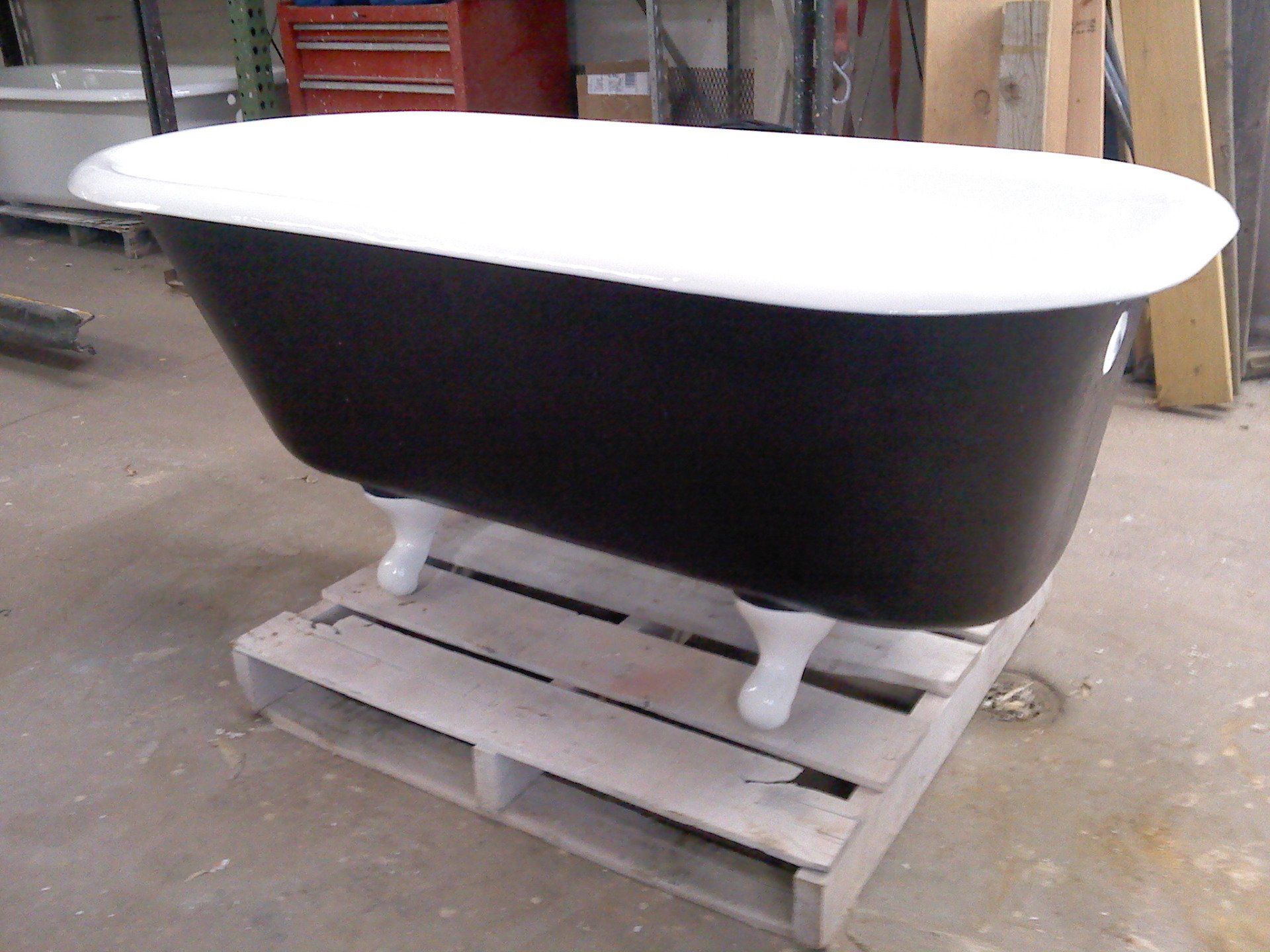 image-27646-White-Black Tub.jpg?1456457182452