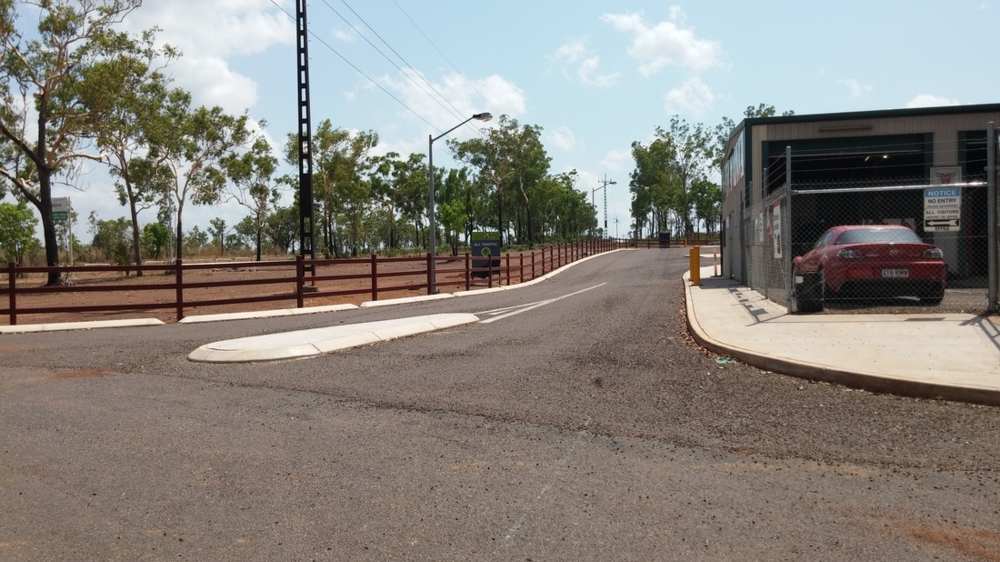 Cross roads — Gates Darwin in Pinelands, NT