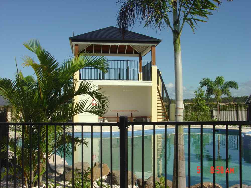 Pools — Gates Darwin in Pinelands, NT