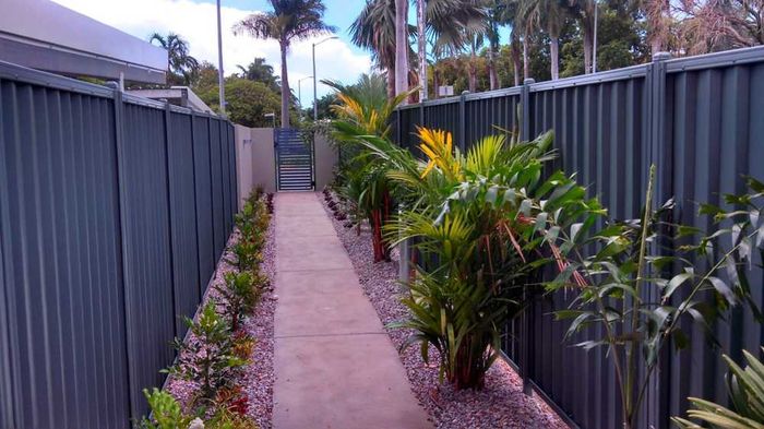 Pathway — Gates Darwin in Pinelands, NT