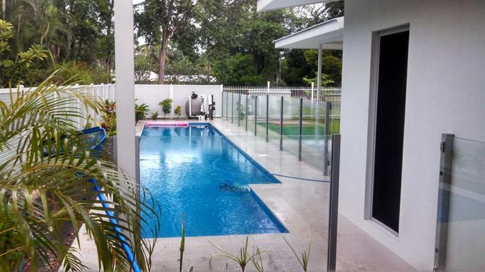 Pools — Gates Darwin in Pinelands, NT