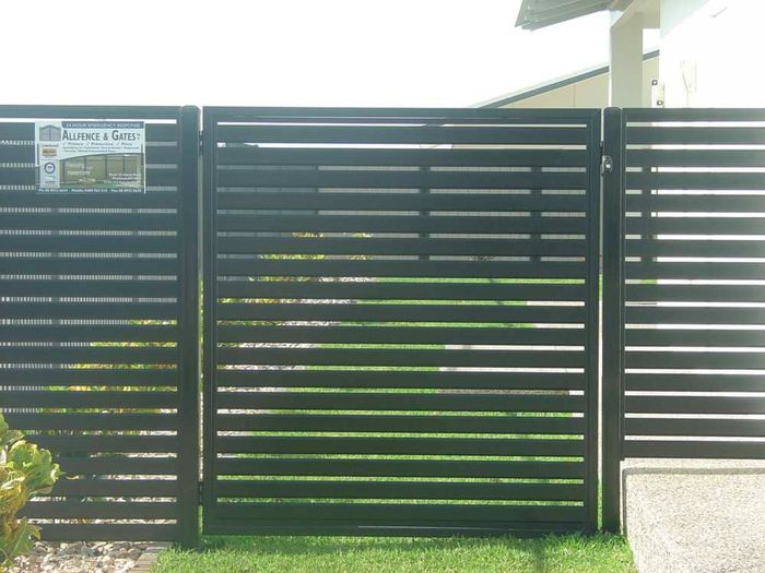 Flat slats — Gates Darwin in Pinelands, NT
