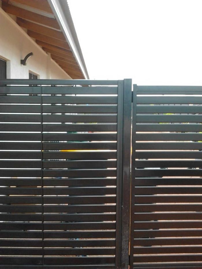 Small slat gate — Gates Darwin in Pinelands, NT