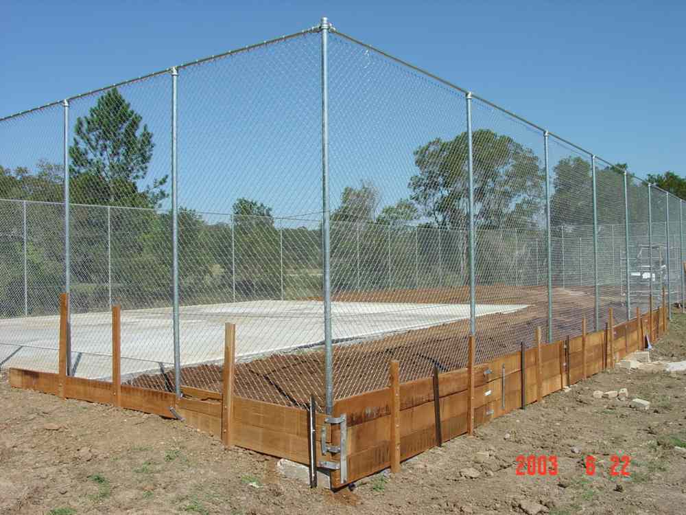 High fence construction — Gates Darwin in Pinelands, NT