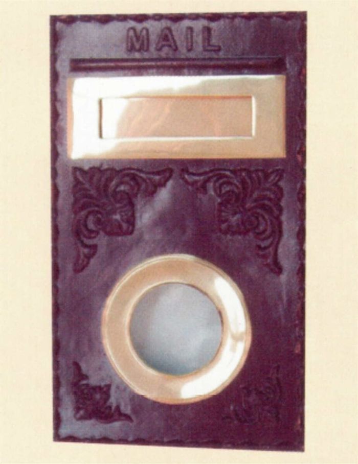 Maroon Letterbox — Gates Darwin in Pinelands, NT