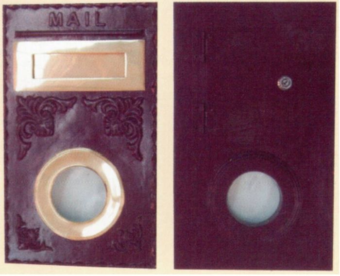 2 Maroon letterbox — Gates Darwin in Pinelands, NT