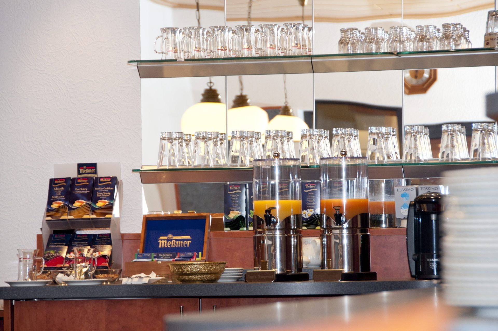 Anischt auf das Frühstücksbuffet im Hotel Hansa Offenbach