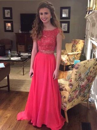 Woman Wearing Fuchsia Pink Gown — Knoxville, TN — Sandra G's Alterations Woman Wearing Fuchsia Pink Gown — Knoxville, TN — Sandra G's Alterations