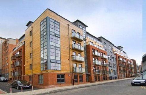 photos of the Q4 131 apartment block in Sheffield