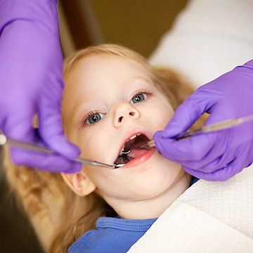 girl at dentist