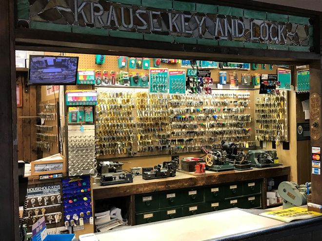 Replacing Core Door Lock — Saint Louis, MO — Krause Key & Lock Service Replacing Core Door Lock — Saint Louis, MO — Krause Key & Lock Service