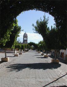 loreto church.jpg (80074 bytes)