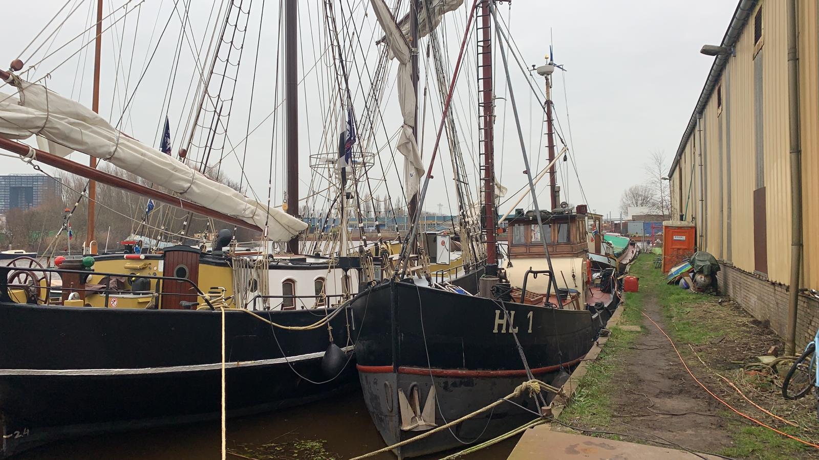 boot loods winterverblijf zeilschip