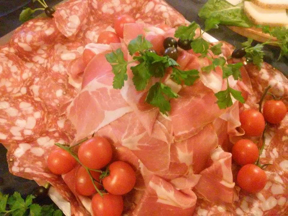 affettati e pomodorini