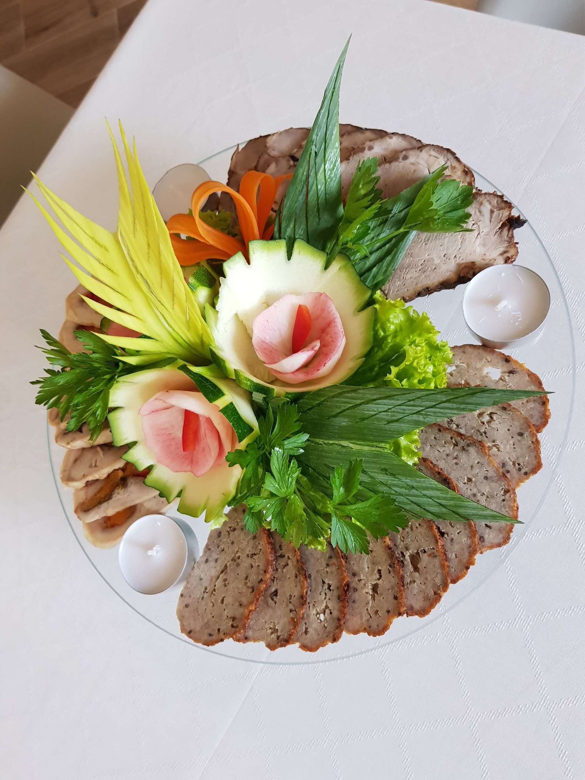 Banquet table setting