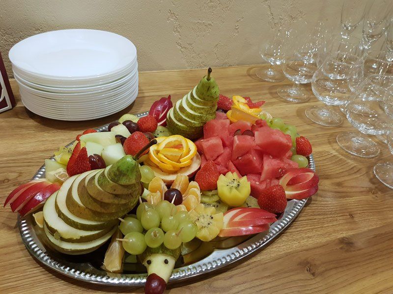 Banquet table setting