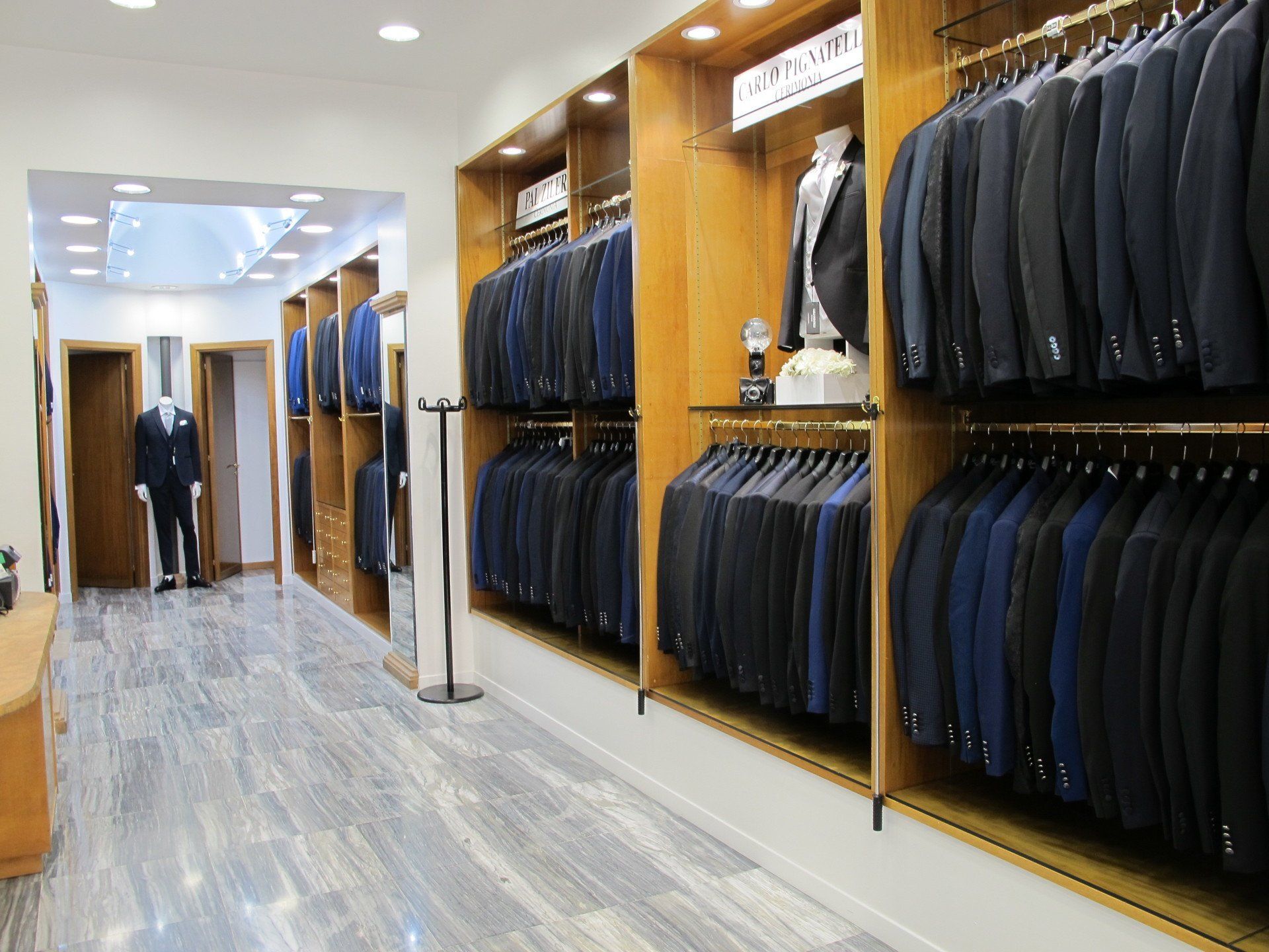 SHOWROOM 1