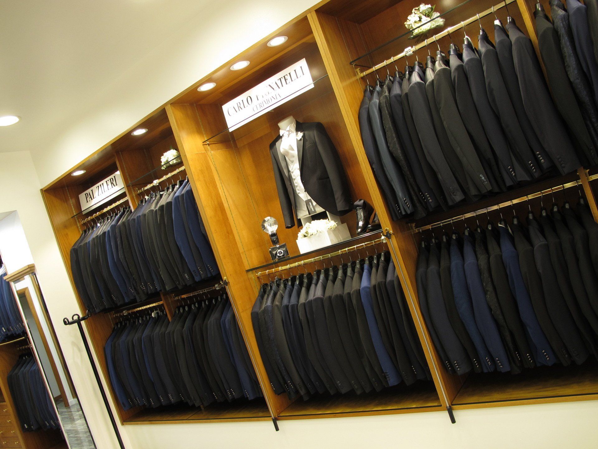 SHOWROOM 3