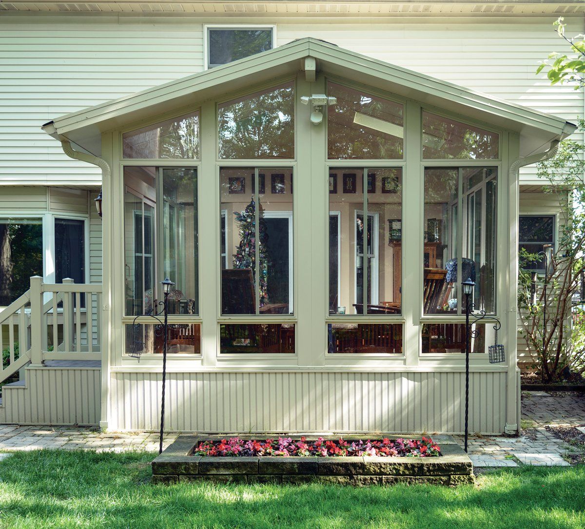 Simple Sunroom — Langhorne & Bensalem, PA — Besco Windows and Doors Inc.