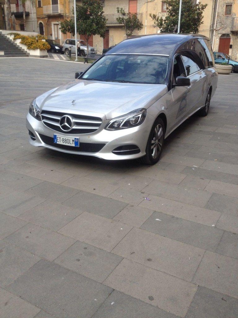 auto funebri moderne